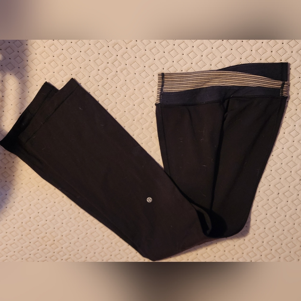 Lululemon Groove- TALL- navy size 4